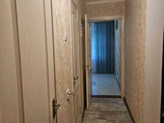 Продам 2 - кімнатну квартиру в смт. Обухівка,    ( на з’їзді з Полтавського шоссе ) Обухівка