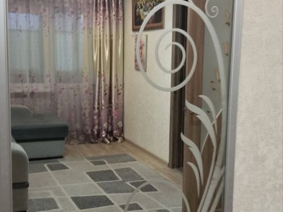Продам трикімнатну квартиру в м.Черняхів Черняхів