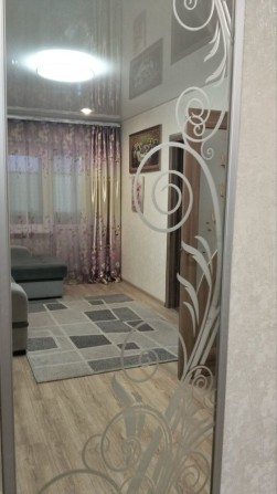 Продам трикімнатну квартиру в м.Черняхів - фото 1