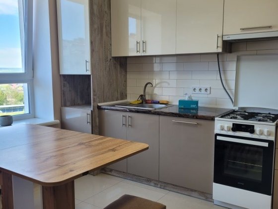 Продам 1 км кв в ЖК Левада Затишна вул.Довженка,новобудова,закрита територія,не вуглова, світла конд Крихівці