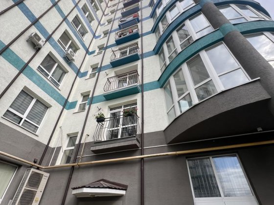 Продаж 2-кімнатної квартири Крихівці