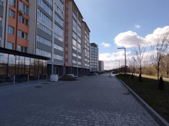 Продається велика однокімнатна квартира! Микитинці