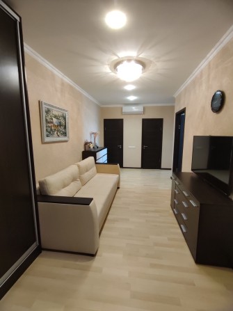 Продам 2 кімнатну квартиру - фото 1