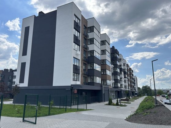 Продаж 3х кімнатноі квартири Гатне