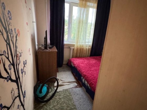 Продається кімната+ кухня  в гуртожитку Крюковщина