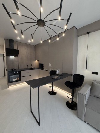 Продам 1-к квартиру з двориком, ЖК Sanville Park, Петрівський квартал. Ідеально для комфортного житт - фото 1
