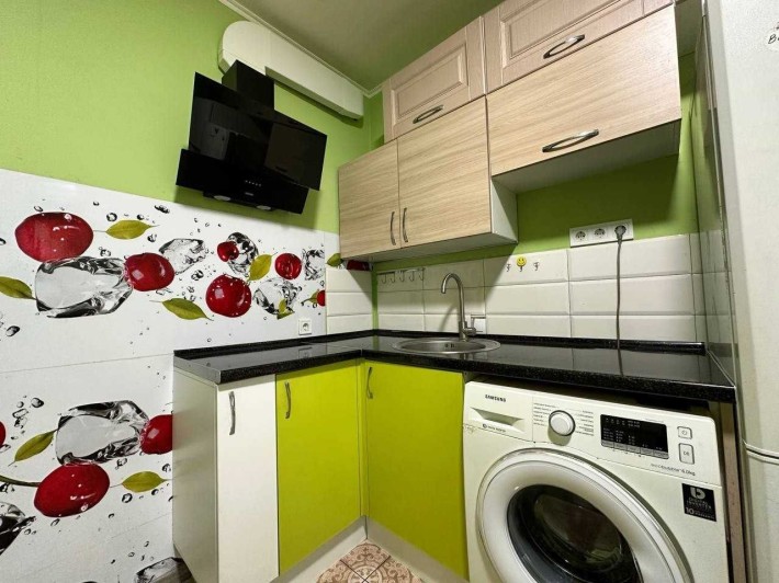 Продаж кварири в центрі Ворзеля, готівка - фото 1