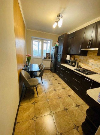 Продаж 2-кімнатної квартири у Ворзелі з підвалом - фото 1