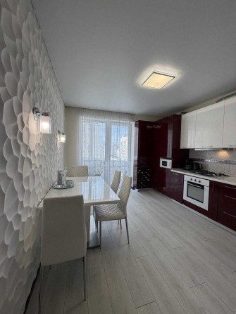 Продаж великої євро-2к квартири, 60м², ЖК Петрівський квартал - фото 1