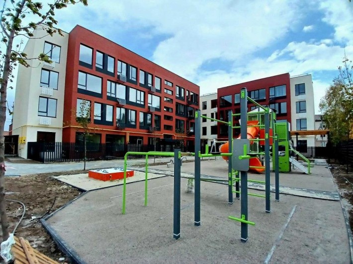 3-кімнатна квартира 83 м² у Святопетрівському. Закритий ЖК комфорт-класу Є-Оселя. Держпрограми. Газо - фото 1