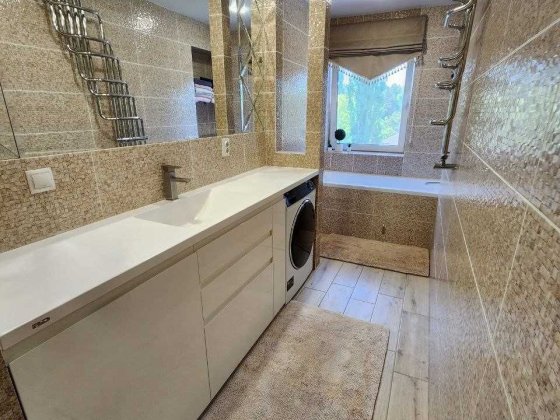 Продам 3х кімнатну квартиру в Єреванському кварталі у місті Славутич Славутич