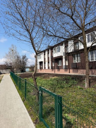 3к квартира з гаражем, літньою кухнею і укриттям! - фото 1