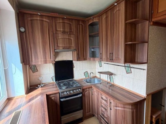 продам 3к квартиру в Бородянці, гараж, ділянка в подарунок