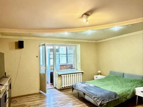 Терміново!Продаж великої 1 к квартири 57м2 з ремонтомта газом  Немішаєво Немешаево