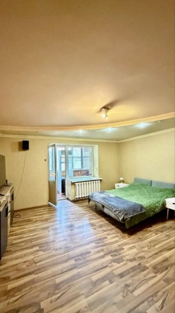 Терміново!Продаж великої 1 к квартири 57м2 з ремонтомта газом  Немішаєво - фото 1