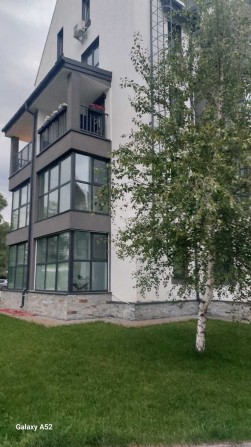 2кім. продам Зазим.є, ЖК Десна резиденс, ремонт, меблі -шикарна - фото 1