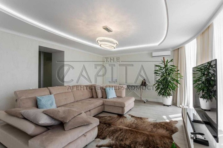 Продаж / Квартира / 110 м2 / Чайки / ЖК Чайка / вул. Валерія Лобановського - фото 1