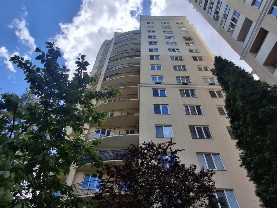 Продам Квартиру ЖК Чайки 1 комнатна Євро 2 ремон Меблі 50 м2 Чайки