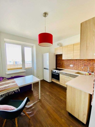 Продажа просторной и светлой 1ком. ж/к Чайка ул.Лобановского 26 - фото 1