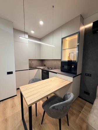 Продаж однокімнатної квартири з ремонтом в ЖК Avalon Holiday. - фото 1