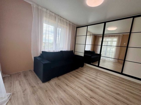 Продаж 2-кім. квартири з ремонтом в. П. Орлика, Солонка Солонка