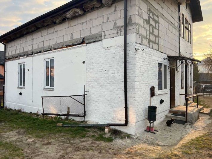 Продаж 2 кім. квартири + мансарда в Зимній Воді - фото 1