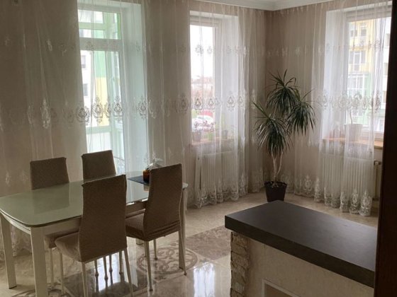 Продаж 2-кімнатної кватрири площею 87 кв.м. в ЖК Південний с.Сокільники ц.130999$. Сокільники