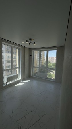 Продам 2 -х ком квартиру - фото 1