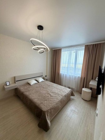 Продам шикарную 1-комн квартиру в ЖМ 7 Небо - фото 1