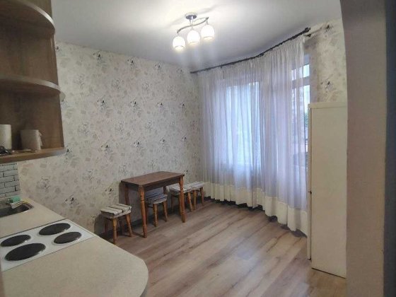 Квартира с ремонтом  1 комн на Таирова ЖК Радужный  2 этаж Лиманка