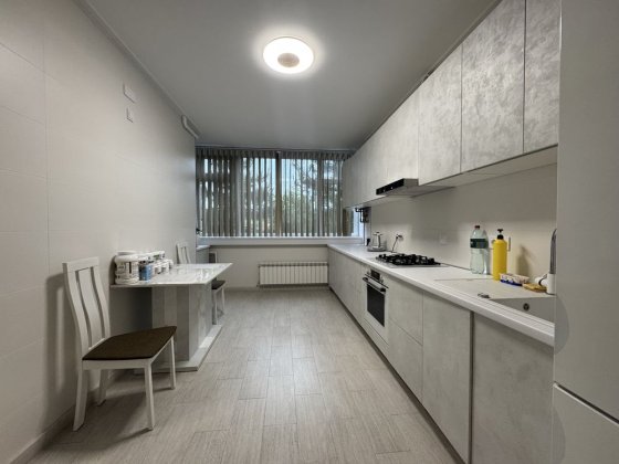 1 комнатная квартира 40м плюс 2 кладовки  новый дом Совиньон