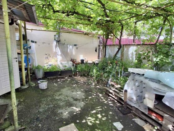 Квартира со своим двором и местом под авто  и АГВ. Червоный Хутор. Є відновлення. Ваучер