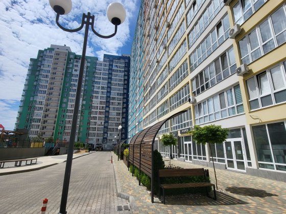 Продам 1-кімнатну квартиру з кладовкою в ЖК Акварель-2 на Таїрова!