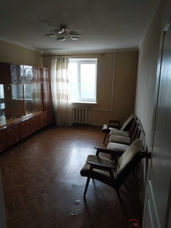 Нерубайське -Наті  продаж 4/5  трикімнатна  з балконом на 2 сторони, гарна та світла квартира - фото 1