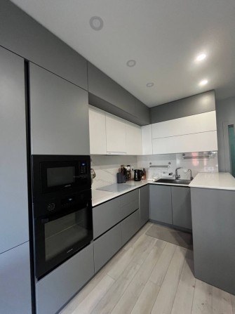 Продам 2-комнатную квартиру в ЖК Артвиль / рядом 7 Небо Авангард 7 км - фото 1