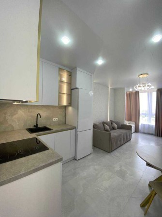 Стильна 1К Студія Акварель-2 28м² 12й Етаж Меблі Техніка Сонячні Панелі Генератор - фото 1