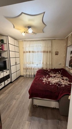 Продається  двокімнатна квартира в Чорноморці, в 5 хвилинах від моря. - фото 1