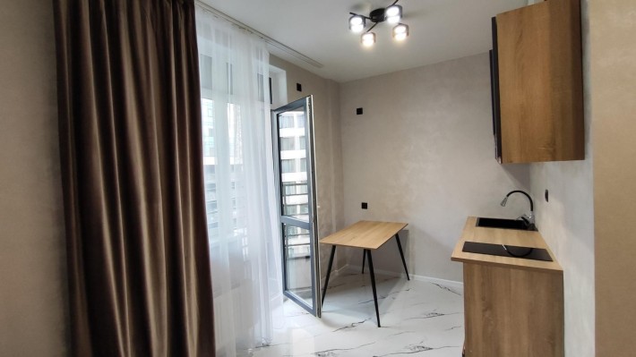 Продам 1-кімнатну квартиру з новим ремонтом, ЖК «Таїровські Сади» (290-586) - фото 1