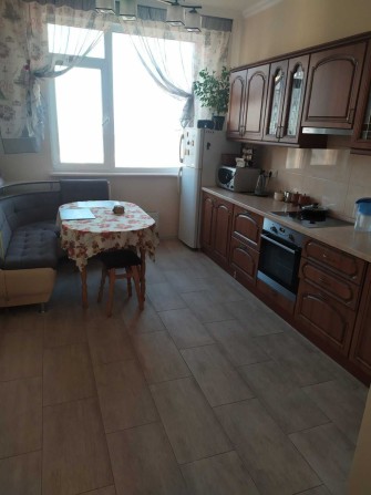 Продам 2 комнатную квартиру  в 15 Жемчужине - фото 1