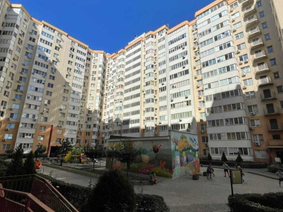 1 комн квартира   ЖК Радужный  39 м  6 этаж Лиманка