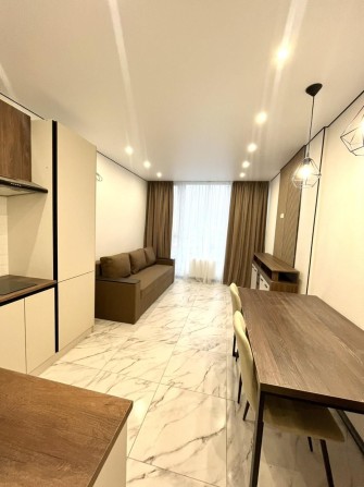 Продам в Акварелі 8, смарт з ремонтом на Таїровій (3-306-031 - фото 1