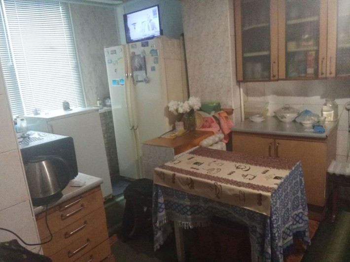 Продам 1 кімнатну квартиру в центрі міста Лохвиця - фото 1