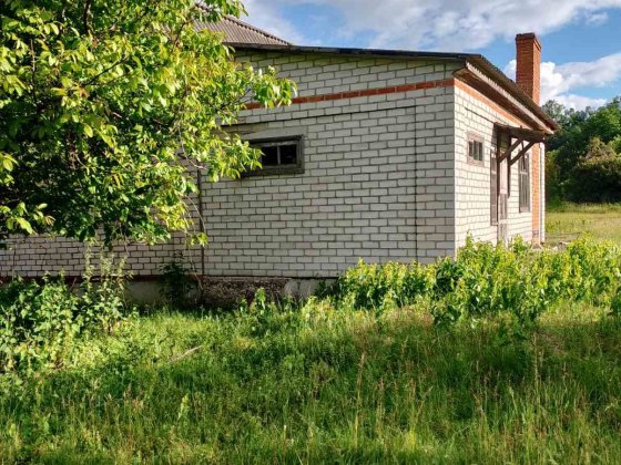 Продам або обміняю будинок на квартиру Садки