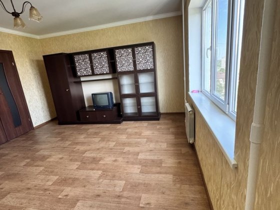 Квартира 3-х кімнатна Вараш