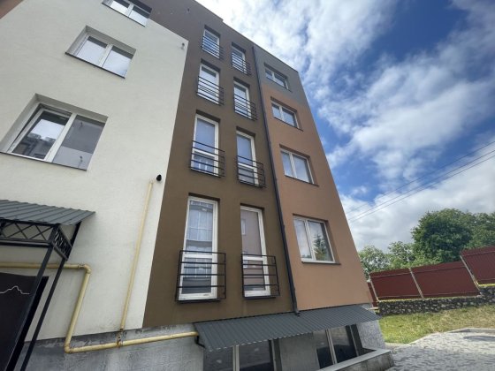 ПРОДАЖ 2-ох рівневої квартири Байковцы