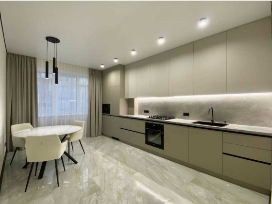 1-кімнатна квартира, 50 м², ЖК «Рауш», новий ремонт Лесные Гриновцы