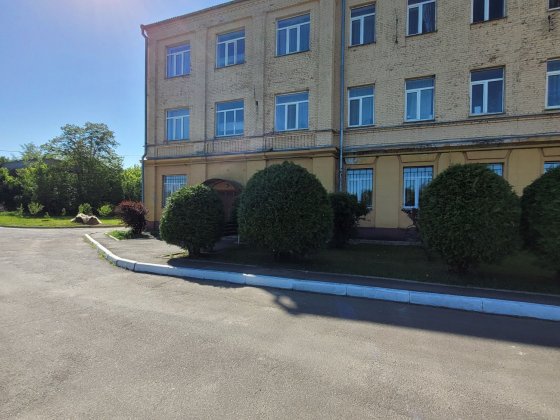 Квартира велика, державні програми Изяслав