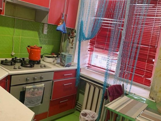 Продаётся просторная 2-комнатная квартира по ул. Циолковского, 4 (Драгоманова) Вільнянськ