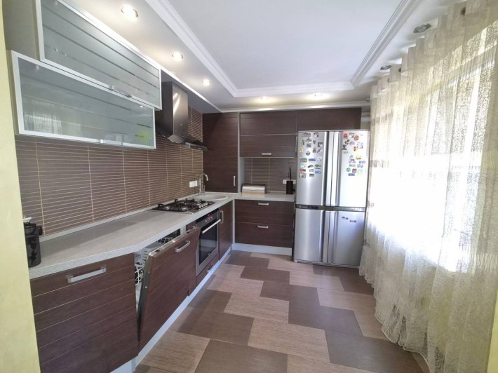 Продаж 3-х кімнатної великої квартири. Східній-3. - фото 1