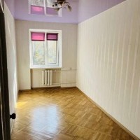 Продаж 3-к квартири 56,4 кв.м , вул.Дружківська 4, метро " Берестейська" Киев